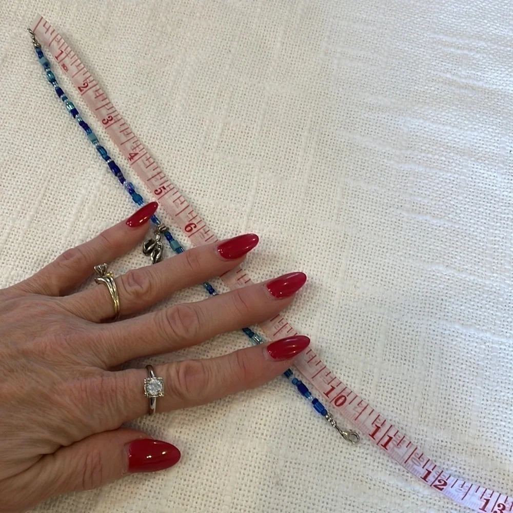 Sterling silver flip flop charm blue glass tube seed bead ankle bracelet - Picture 6 of 7